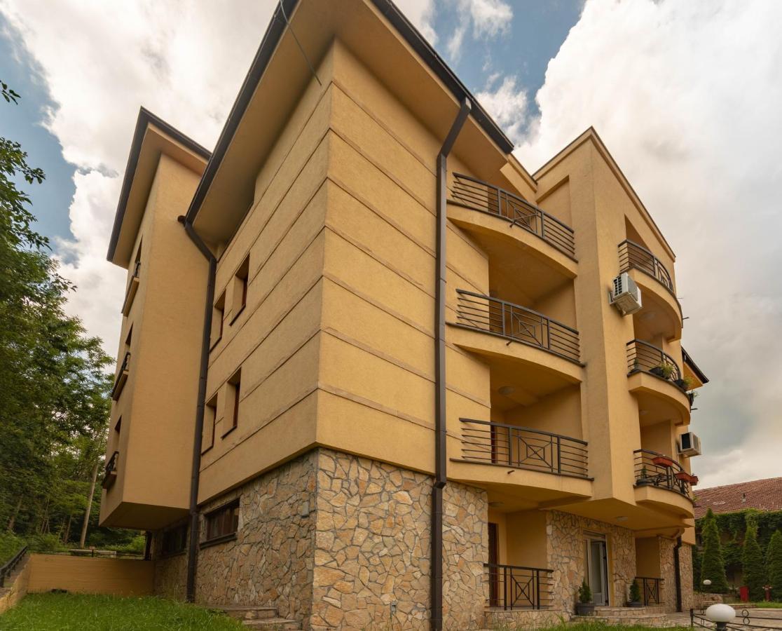 Apartman Modena Lux Vrnjačka Banja エクステリア 写真
