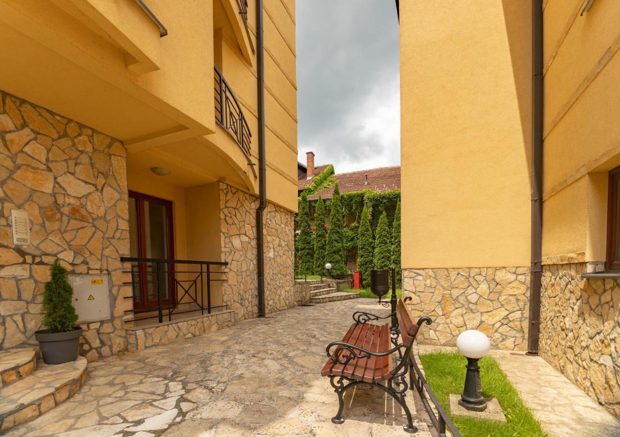 Apartman Modena Lux Vrnjačka Banja エクステリア 写真
