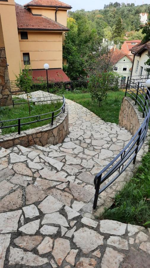 Apartman Modena Lux Vrnjačka Banja エクステリア 写真